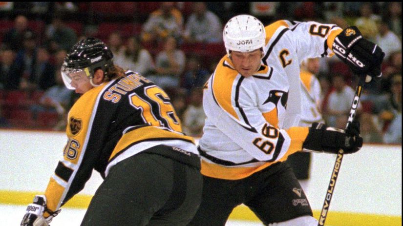 15. Jozef Stümpel - 50 rokov, útočník,...