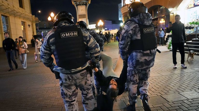 rusko mobilizácia moskva polícia