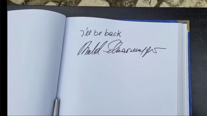 Vrátim sa." Zápis Arnolda...