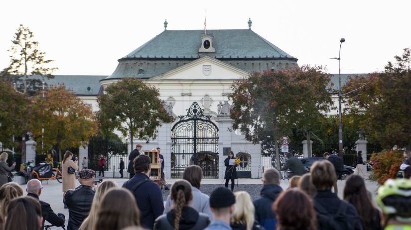 Pochod na pamiatku obetí nedeľňajšej tragickej...