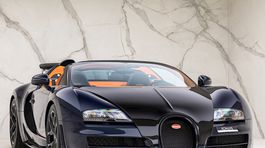 6. Cristiano Ronaldo  Bugatti Veyron Grand Sport 