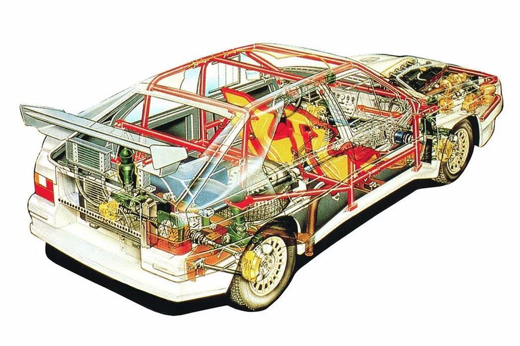 Raritou je BX 4TC s pohonom oboch náprav a...