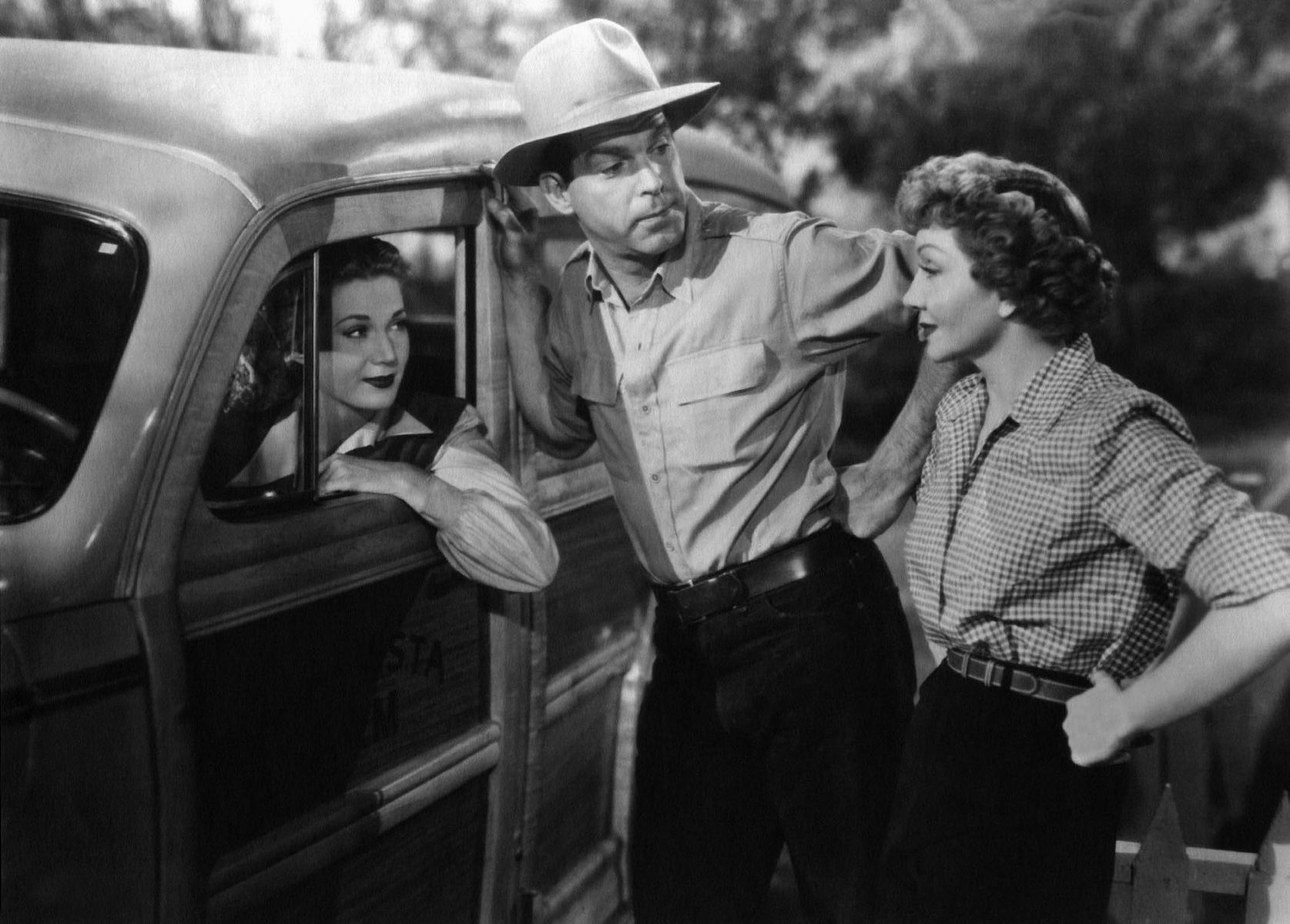 Claudette Colbertová a Fred Macmurray počas...
