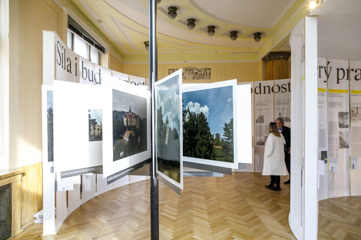 Výstava Architektúra a česká politika