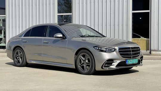 Mercedes S580 e (2022)