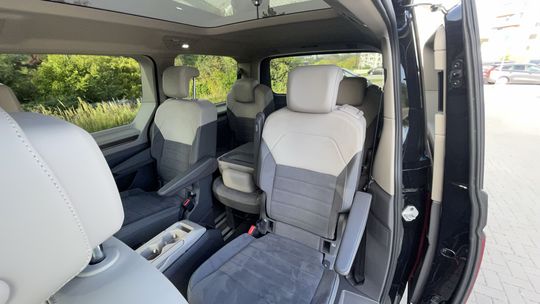 Volkswagen Multivan T7 Style LR 2,0 TSI (2022)