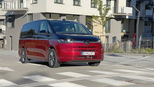 Volkswagen Multivan T7 Style LR 2,0 TSI (2022)