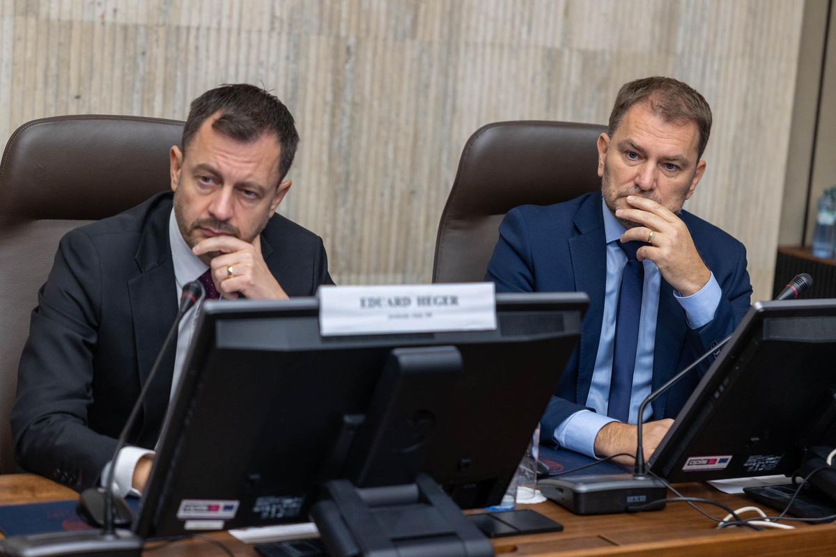 Minister financií Igor Matovič s premiérom...