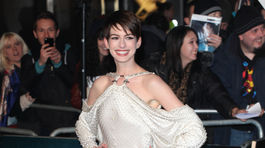 Anne Hathaway 