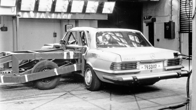 Mercedes-Benz W116 prešiel náročnými testami...