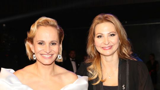  Ivana Gottová a  Monika Absolonová počas 60....