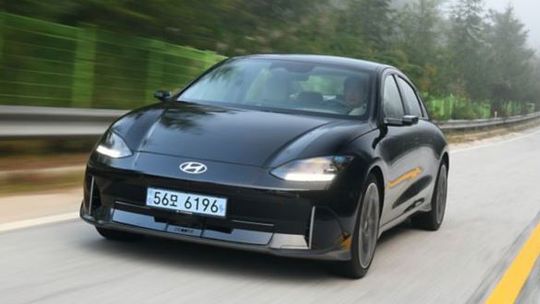 Hyundai IONIQ 6 - 2022