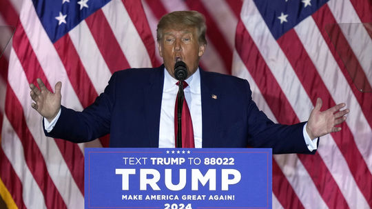 Trump výrazne vedie medzi registrovanými republikánmi pri nominácii za prezidenta