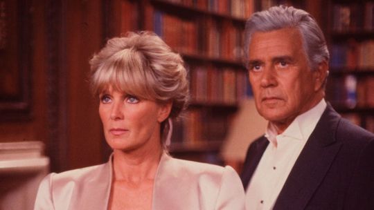  Linda Evans a John Forsythe v seriáli Dynastia...