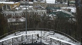 Sneh, Kyjev