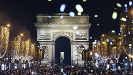 Champs Elyseé, vianočné osvetlenie