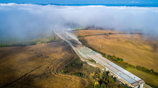 Pokrok prác na výstavbe úseku D1 Lietavská...