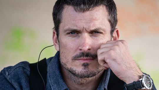 Seriál Ultimátum s Jánom Koleníkov v hlavnej...