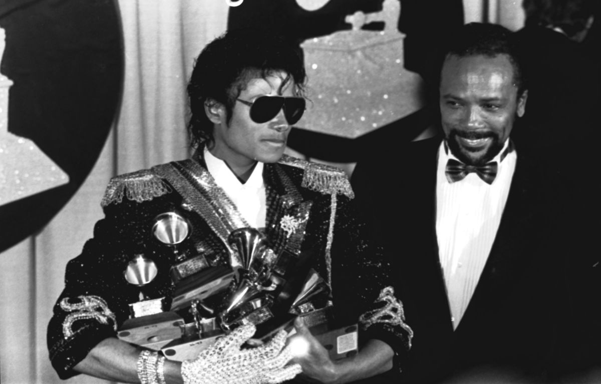 Spevák Michael Jackson a producent Quincy Jones...
