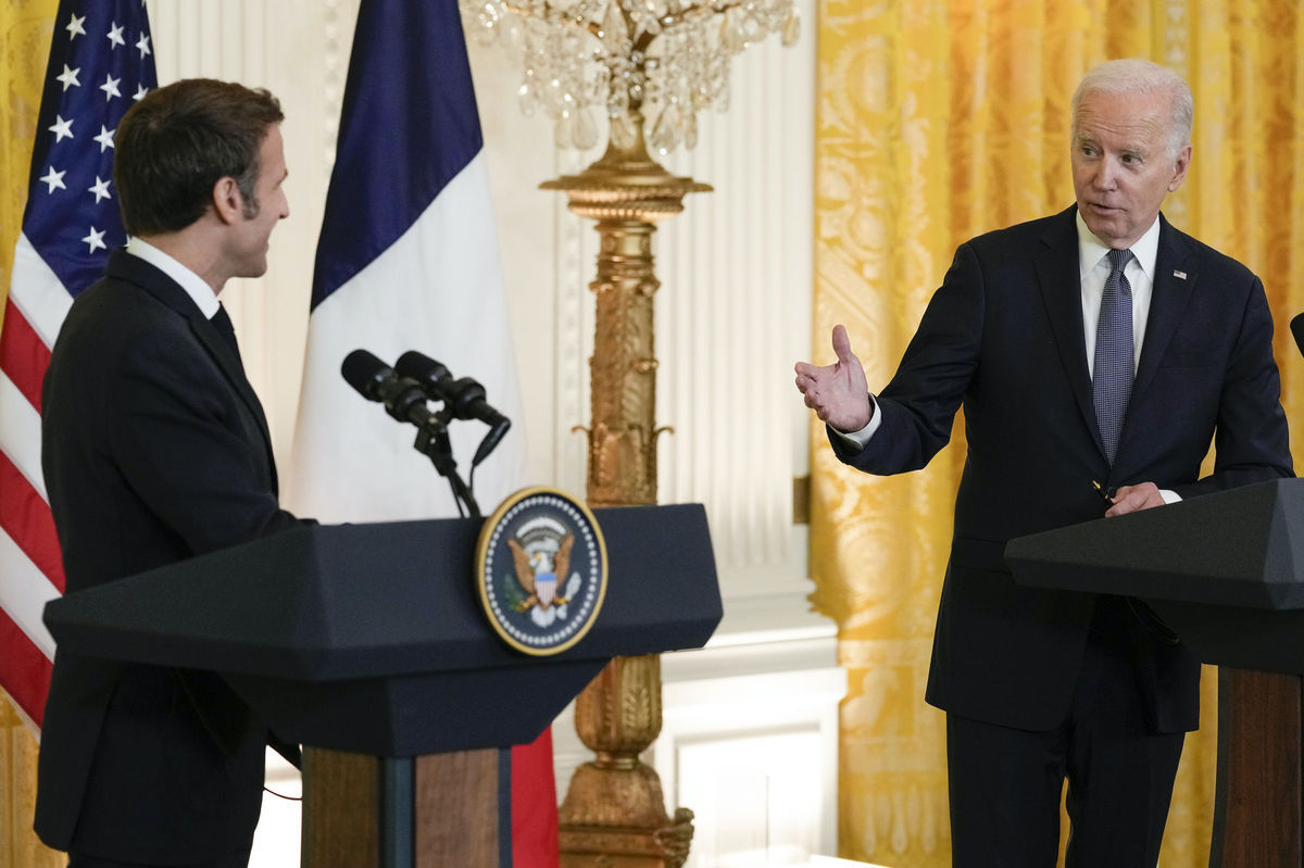 Emmanuel Macron, Joe Biden, USA, Francúzsko