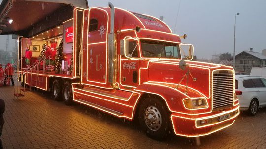 VIDEO: Vianočný kamión už dorazil na Slovensko! Nazrite do obývačky Santa Clausa