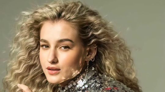 Miss Slovensko 2020 Leona Novoberdaliu.