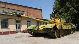 Stredny tank T-72M1 