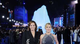 Sigourney Weaver (vľavo) a Kate Winslet