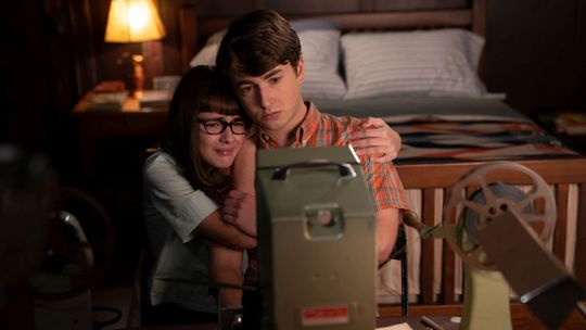 Reggie Fabelmanová (Julia Buttersová) a Sammy...