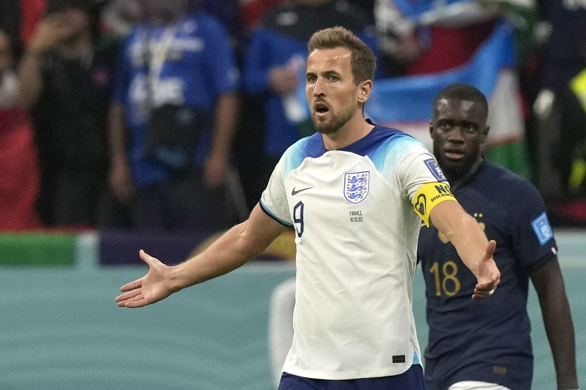 Harry Kane ako kapitán anglickej reprezentácie.