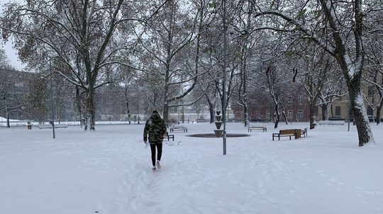 V košických mestských parkoch vládne zimná idyla.
