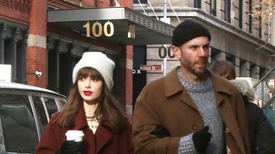 Herečka Lily Collins a jej manžel Charlie...