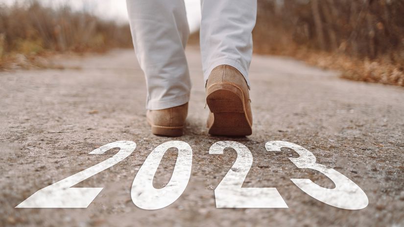 nohy, cesta, nový rok, 2023