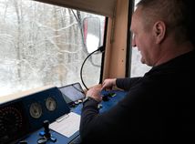 rušňovodič, vlak, Sedliacka Dubová