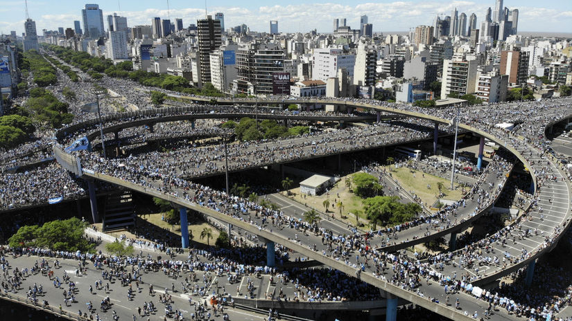 Milióny fanúšikov, ktorí prišli do Buenos Aires...