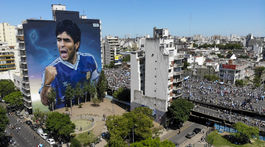 12 Maradona