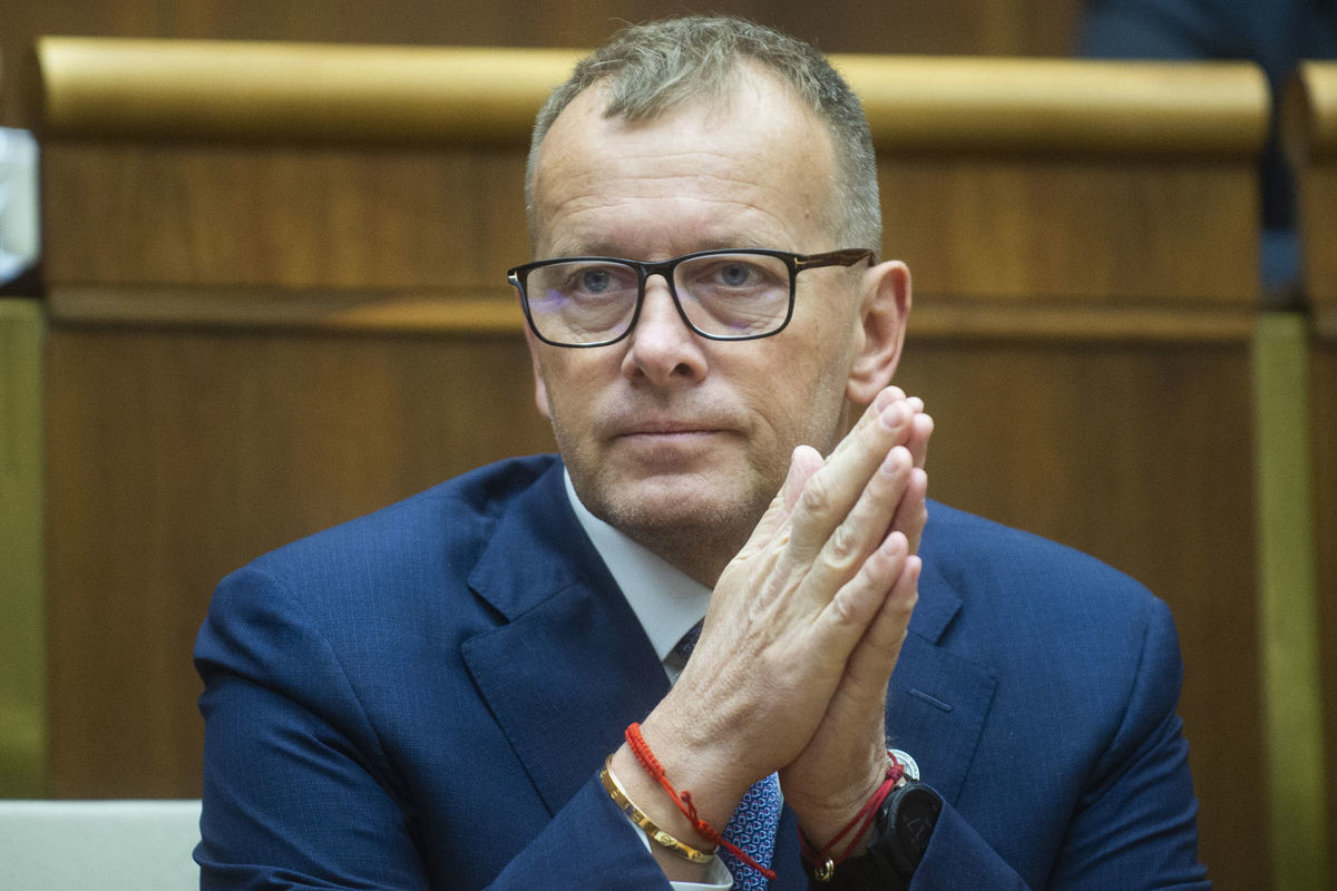 Predseda NR SR Boris Kollár počas rokovania...