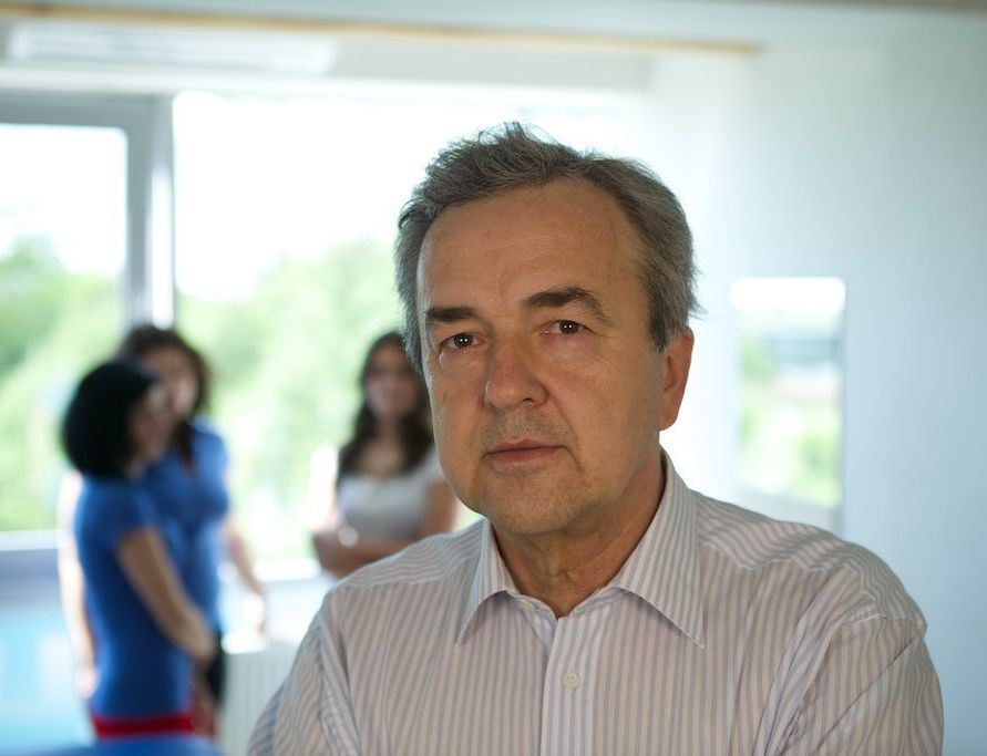 Anton Gúth je doktor, ale aj Záhorák a spisovateľ.