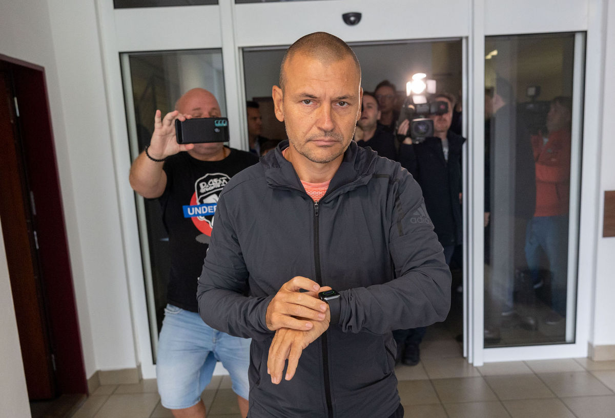 Pred rozbehom si Tóth zapol bežecké hodinky.