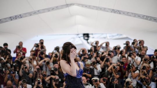 Záber z mája 2022. Herečka Anne Hathaway na...