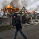 Cherson / Horiaci dom / Ruské ostreľovanie /
