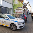 mestska policia, policajt, obchodna ulica