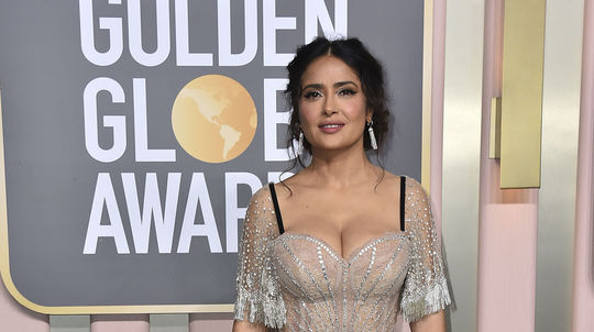 Herečka Salma Hayek prišla v očarujúcej kreácii...