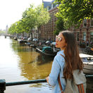 Amsterdam, Holansko, kanály, cestovanie, turistka, turizmus, dovolenka