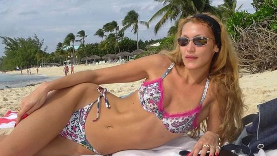 Topmodelka Bella Hadid a jej dovolenková bikini...