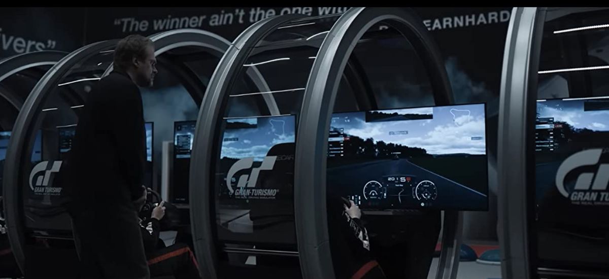 Zábery z filmu Gran Turismo.