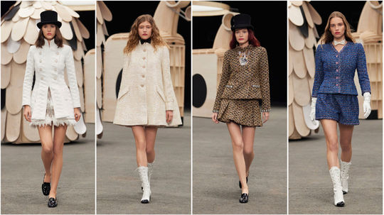Modelky na prehliadke Chanel Haute Couture...