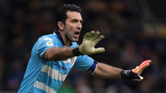 Pravidlo platí od roku 1875. Buffon otvoril Pandorinu skrinku a chce revolučný krok pre futbal