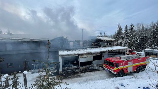 Požiar budovy drevovýroby spôsobil škodu približne pol milióna eur