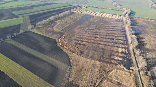 Vtáčí pohľad na Čiližské močiare.